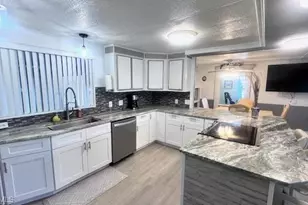 5512 Salem Ln, North Fort Myers, FL 33917 - Photo 1