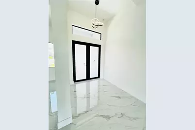 1422 NE 20th St, Cape Coral, FL 33909 - Photo 3