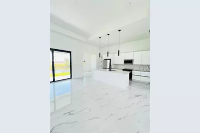 1422 NE 20th St, Cape Coral, FL 33909 - Photo 5