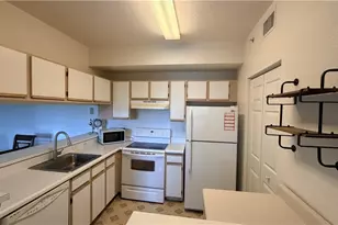 6490 Aragon Way, Fort Myers, FL 33966 - Photo 7