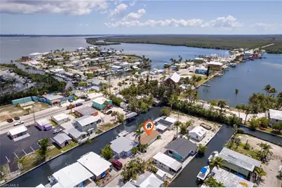 2647 Pine St, Matlacha, FL 33993 - Photo 37