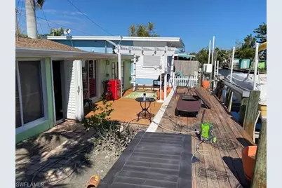 2647 Pine St, Matlacha, FL 33993 - Photo 15