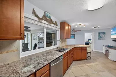 1305 SE 14th St, Cape Coral, FL 33990 - Photo 9