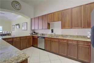 10031 Lake Cove Dr, Fort Myers, FL 33908 - Photo 7