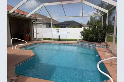 161 SE 17th St, Cape Coral, FL 33990 - Photo 3
