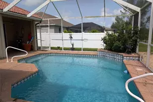 161 SE 17th St, Cape Coral, FL 33990 - Photo 3