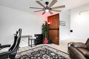 1903 NE 33rd St, Cape Coral, FL 33909 - Photo 23