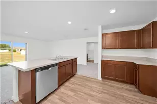 2912 NW 5th Pl, Cape Coral, FL 33993 - Photo 7