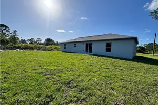 719 Ledge St, Lehigh Acres, FL 33972 - Photo 5