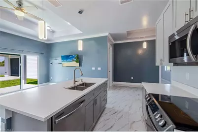9022 Bamboo Cir, Labelle, FL 33935 - Photo 11