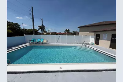 2526 SE 16th Pl #105, Cape Coral, FL 33904 - Photo 21