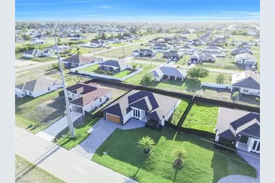 2020 Santa Barbara Blvd N, Cape Coral, FL 33993 - Photo 25