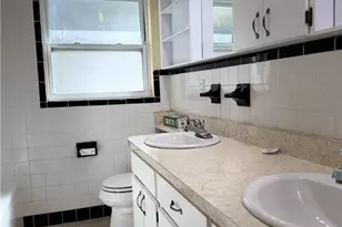 48 Harbor Cir, Astatula, FL 34705 - Photo 15