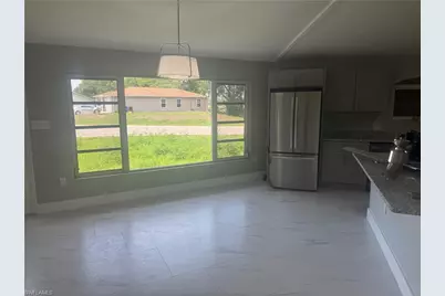 2400 Barcelona Ave, Fort Myers, FL 33905 - Photo 9