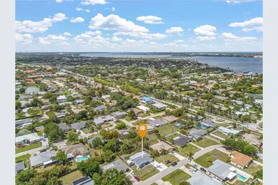 776 Entrada Dr S, Fort Myers, FL 33919 - Photo 15