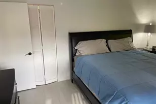 12481 McGregor Blvd, Fort Myers, FL 33919 - Photo 15