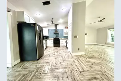 210 SE 1st Pl, Cape Coral, FL 33990 - Photo 3