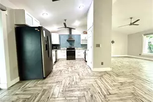 210 SE 1st Pl, Cape Coral, FL 33990 - Photo 3