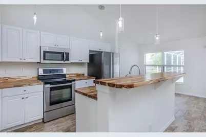 2626 SW 1st Ave, Cape Coral, FL 33914 - Photo 9