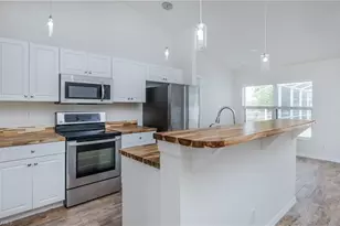 2626 SW 1st Ave, Cape Coral, FL 33914 - Photo 9