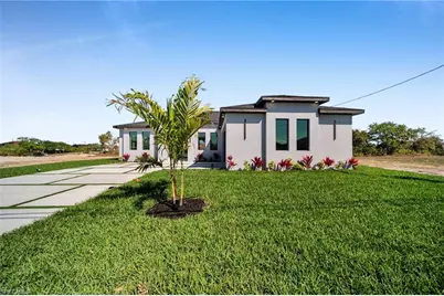 1320 NE 20th St, Cape Coral, FL 33909 - Photo 3