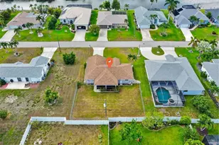 404 SE 28th Terrace, Cape Coral, FL 33904 - Photo 3