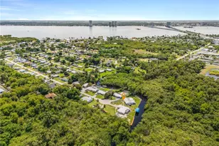 93 Glenmont Dr W, North Fort Myers, FL 33917 - Photo 33