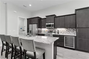 635 NE 7th Terrace, Cape Coral, FL 33909 - Photo 11