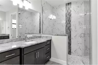 635 NE 7th Ter, Cape Coral, FL 33909 - Photo 21