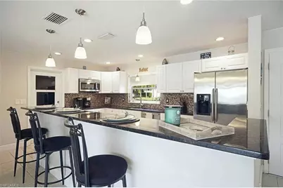 2022 SE 29th Ln, Cape Coral, FL 33904 - Photo 9