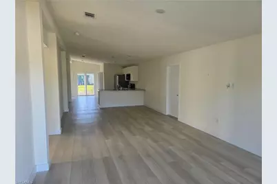 2913 34th St SW, Lehigh Acres, FL 33976 - Photo 7