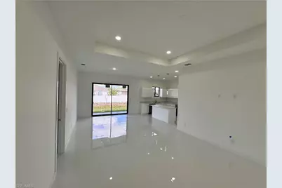 2102 NW 25th Pl, Cape Coral, FL 33993 - Photo 7