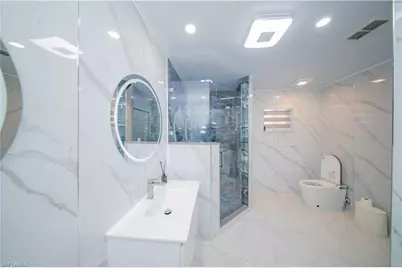 344 NE 10th St, Cape Coral, FL 33909 - Photo 13