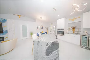 344 NE 10th St, Cape Coral, FL 33909 - Photo 5