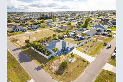 344 NE 10th St, Cape Coral, FL 33909 - Photo 37