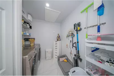 344 NE 10th St, Cape Coral, FL 33909 - Photo 17