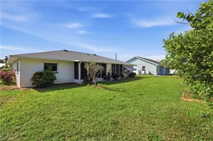 12878 Iona Rd, Fort Myers, FL 33908 - Photo 31