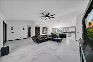 834 Sea Urchin Cir, Fort Myers, FL 33913 - Photo 3