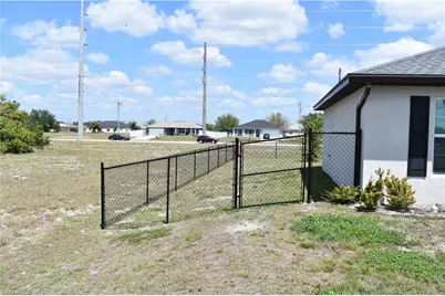 117 NW 23rd Ter, Cape Coral, FL 33993 - Photo 3