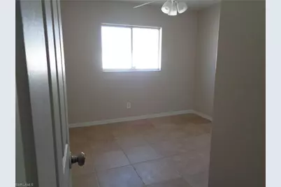 1101 NW 19th Pl, Cape Coral, FL 33993 - Photo 11