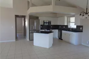 1101 NW 19th Pl, Cape Coral, FL 33993 - Photo 5