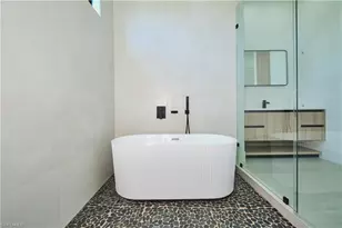 2717 SW 22nd Ave, Cape Coral, FL 33914 - Photo 19