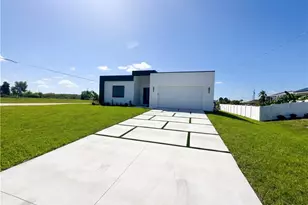 4002 NW 38th St, Cape Coral, FL 33993 - Photo 3