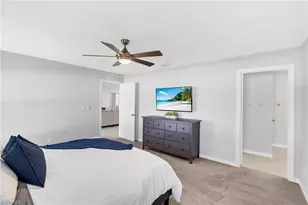 618 NE 2nd Pl, Cape Coral, FL 33909 - Photo 21