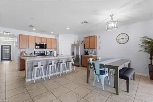 2521 SW 11th Pl, Cape Coral, FL 33914 - Photo 7