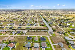 1319 NW 14th Pl, Cape Coral, FL 33993 - Photo 29