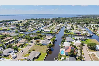 4425 N Gulf Cir, North Fort Myers, FL 33903 - Photo 7