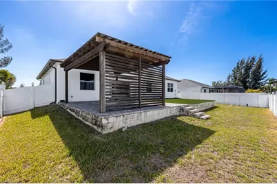 1910 NW 21st Pl, Cape Coral, FL 33993 - Photo 37