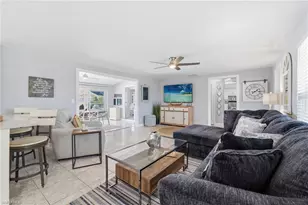 1717 SE 41st St, Cape Coral, FL 33904 - Photo 9