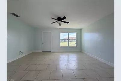 323 SW 17th St, Cape Coral, FL 33991 - Photo 5